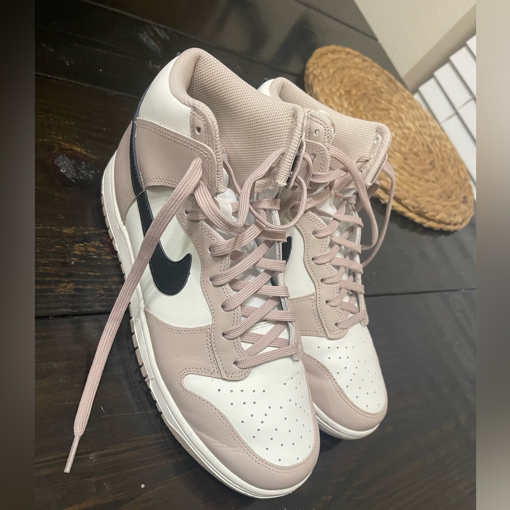Nike Dunk High EUC Women's 11 Men's 9.5